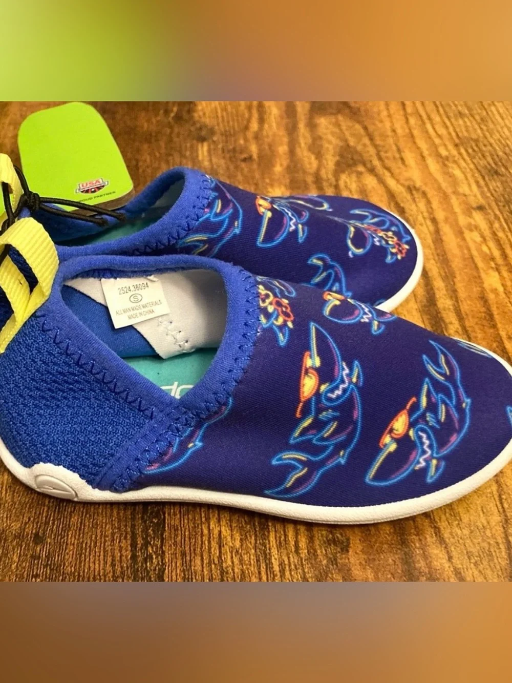 Speedo Kids' Beach Bootie Water Shoes - Neon Shark Size Small (5/6)  New